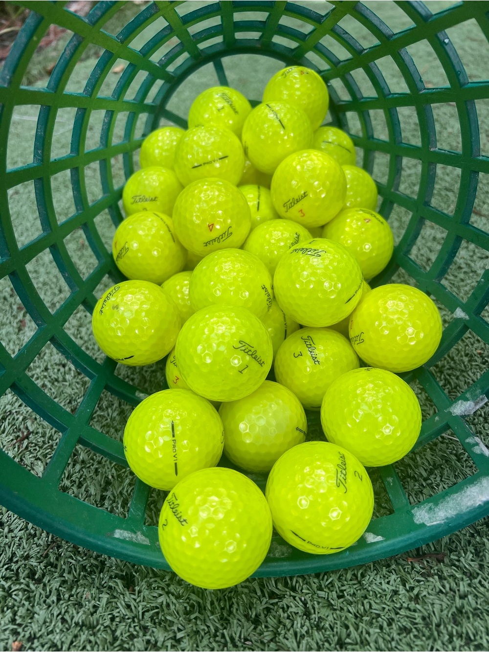 36 Titleist Pro V1x, proV1 Yellow Used Golf Balls in Mint Quality, Mixed Years